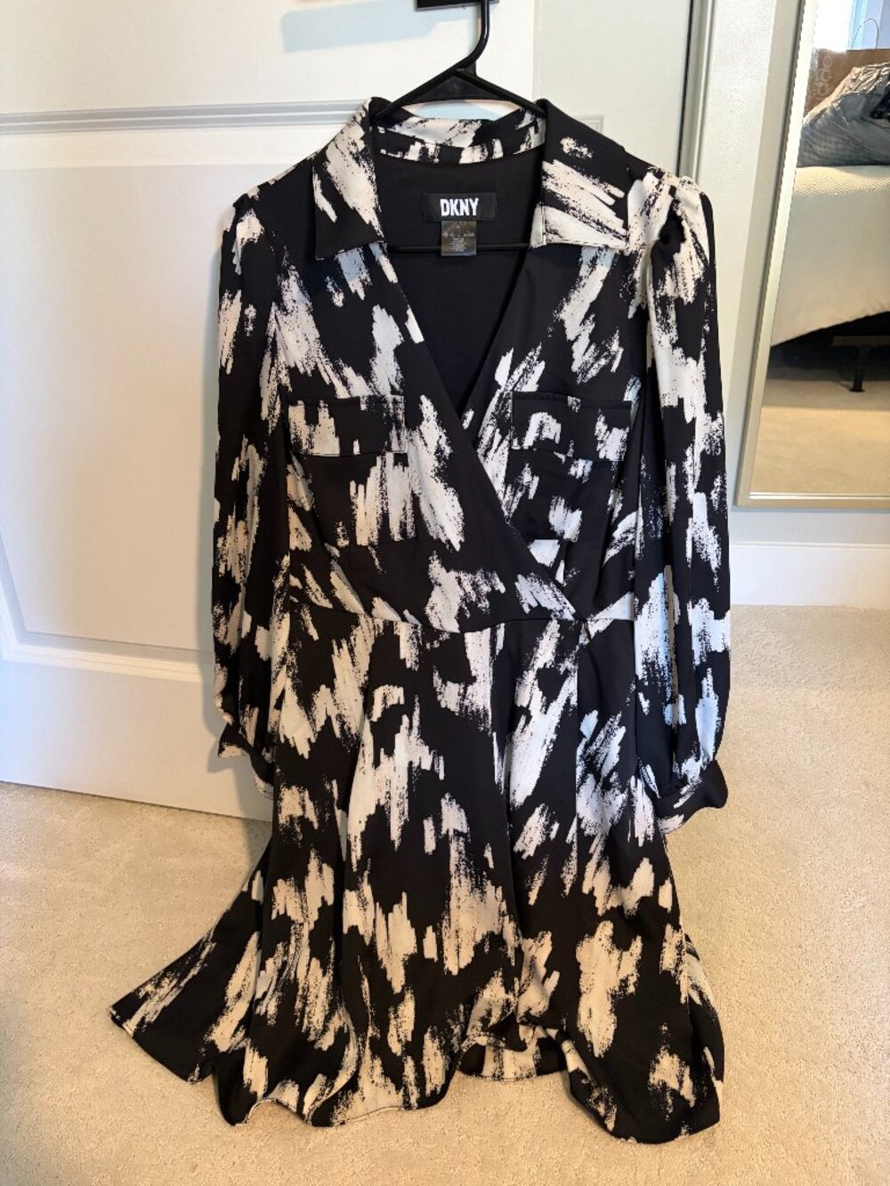 NWT Dkny Black and White Midi Dress Size 12